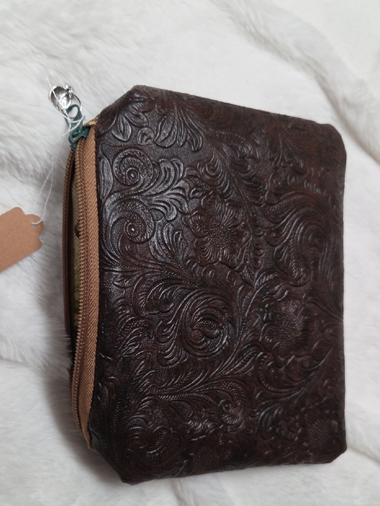 Other - Zoe's Hanficrafts Embossed Brown Leather Zip Pouch